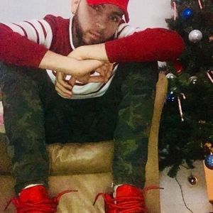 Meet your Posher, Carlos jr